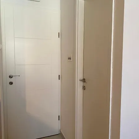 아파트 Jakovcevic 2 *